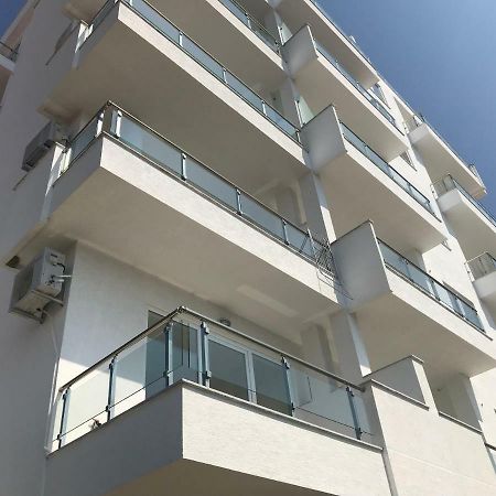 Sunset Apartment ซารานเดอ ภายนอก รูปภาพ