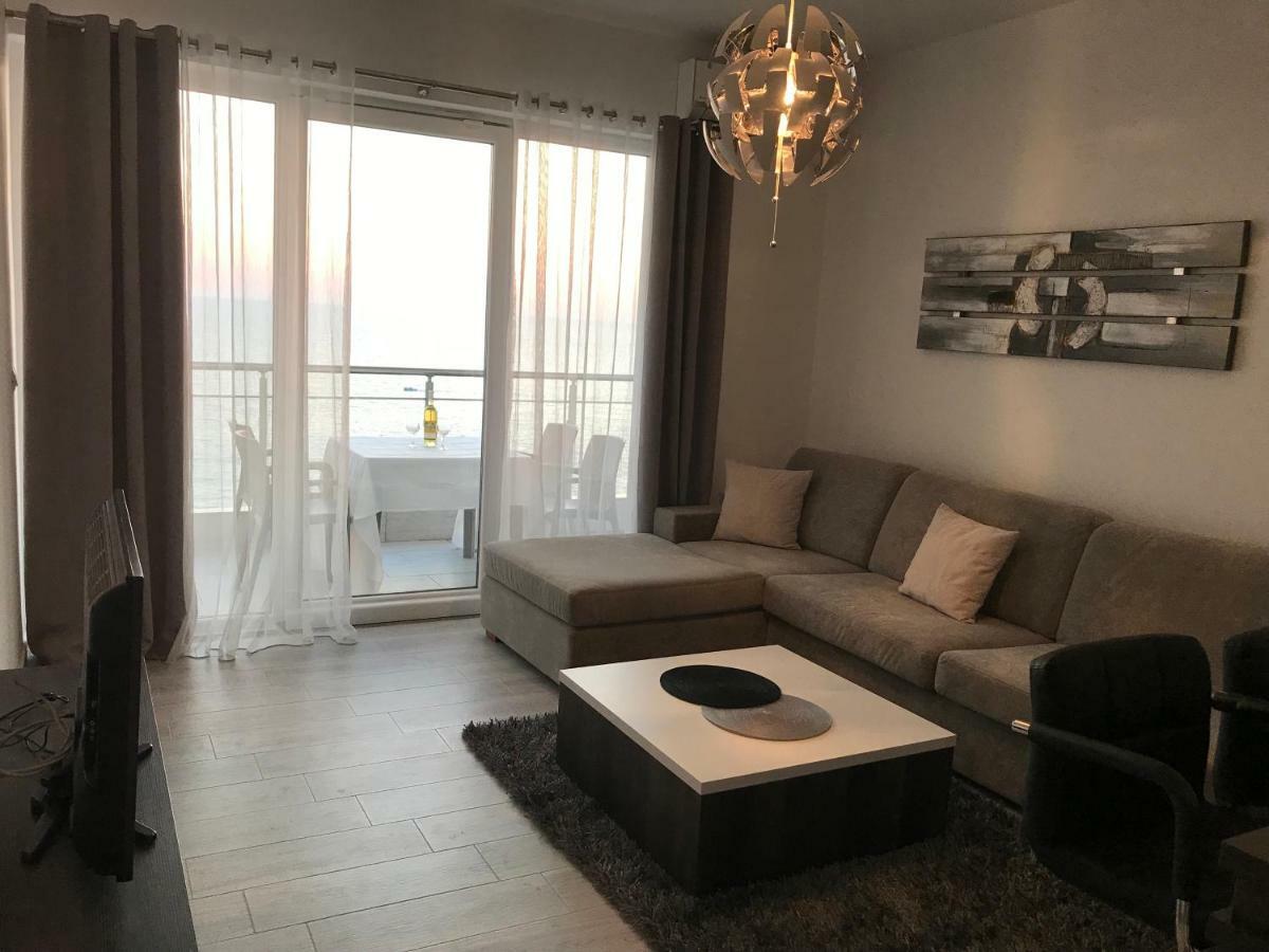 Sunset Apartment ซารานเดอ ภายนอก รูปภาพ