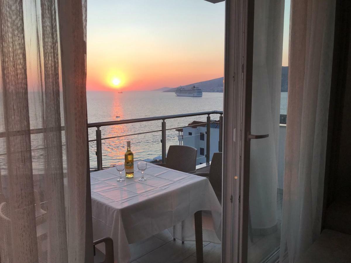 Sunset Apartment ซารานเดอ ภายนอก รูปภาพ
